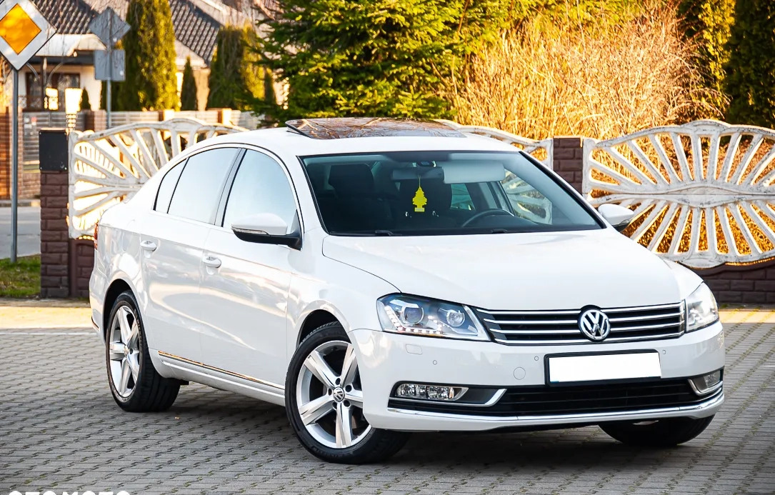 Volkswagen Passat cena 41900 przebieg: 225000, rok produkcji 2013 z Wyszków małe 742